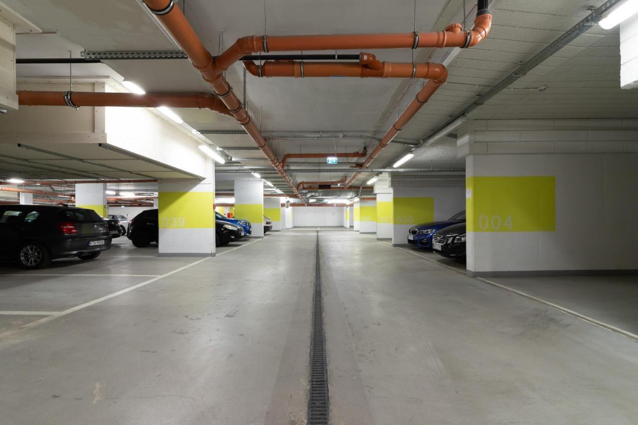 City Centre & Modern Quiet Apartment With Parking By Renters Prestige คราคูฟ ภายนอก รูปภาพ