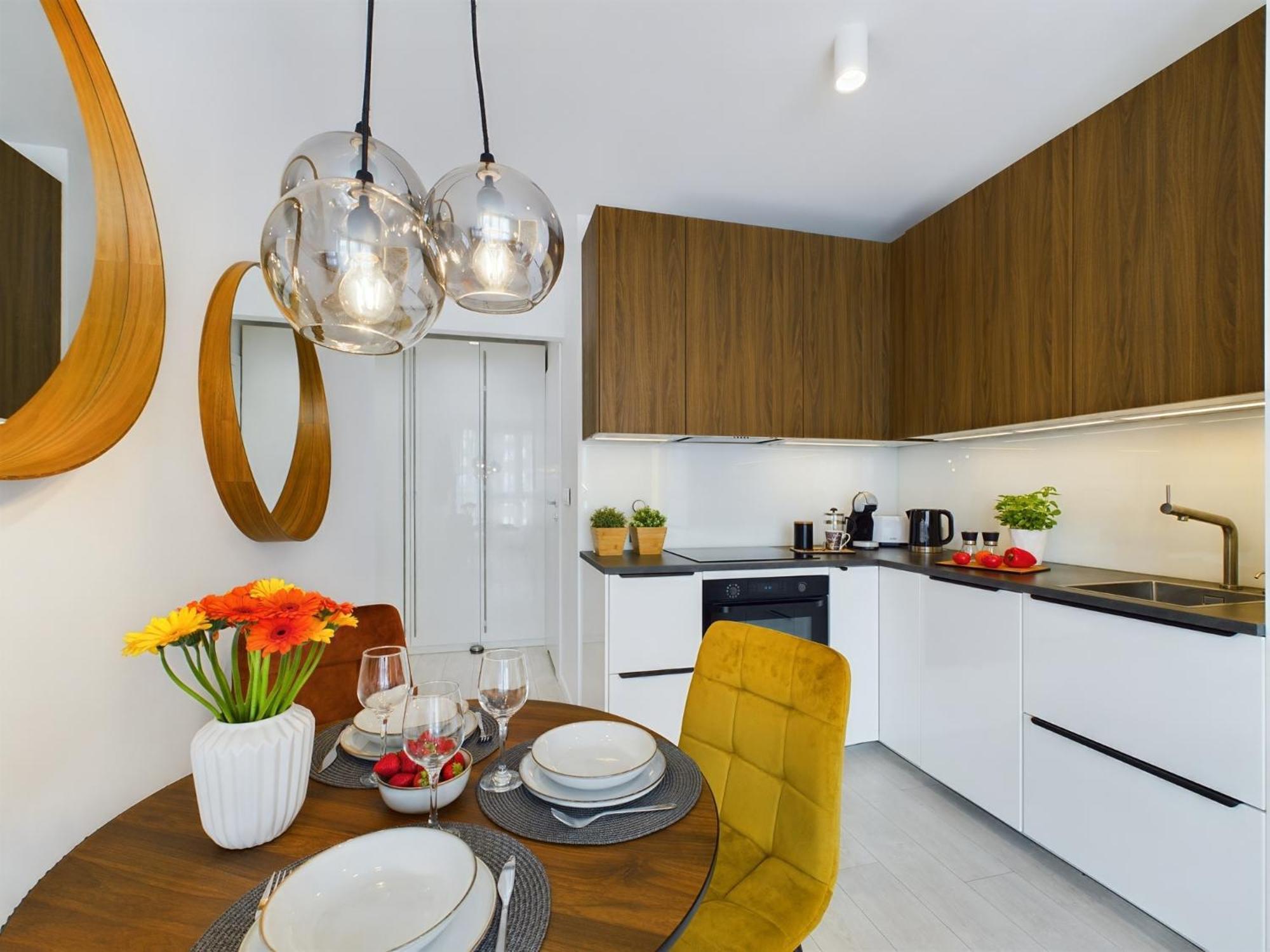 City Centre & Modern Quiet Apartment With Parking By Renters Prestige คราคูฟ ภายนอก รูปภาพ